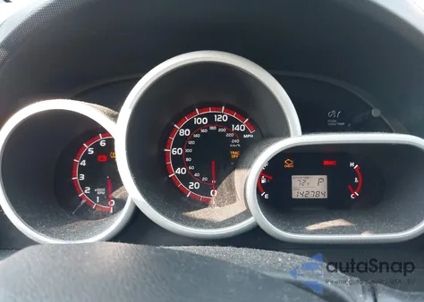 2011 Toyota Matrix S z USA, uszkodzony, nr VIN 2T1LE4EE5BC020330